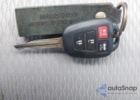 2014 Toyota Corolla Le z USA, uszkodzony, nr VIN 2T1BURHE1EC147216